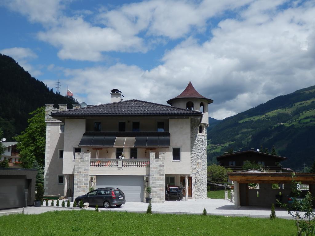 Schlossburg Reiserhof Zell am Ziller Exterior photo
